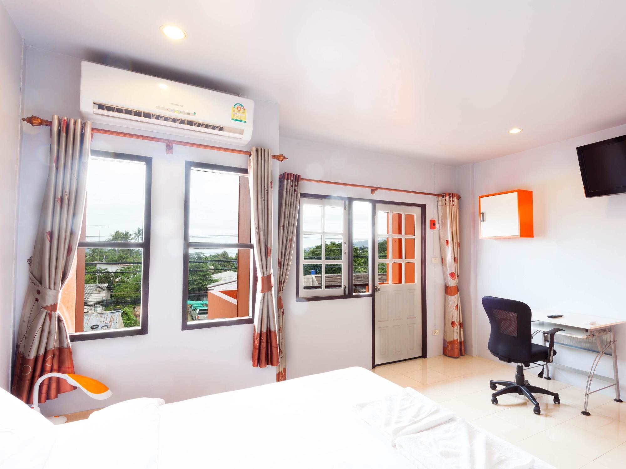 Luna Guesthouse And Travel Rawai Bagian luar foto