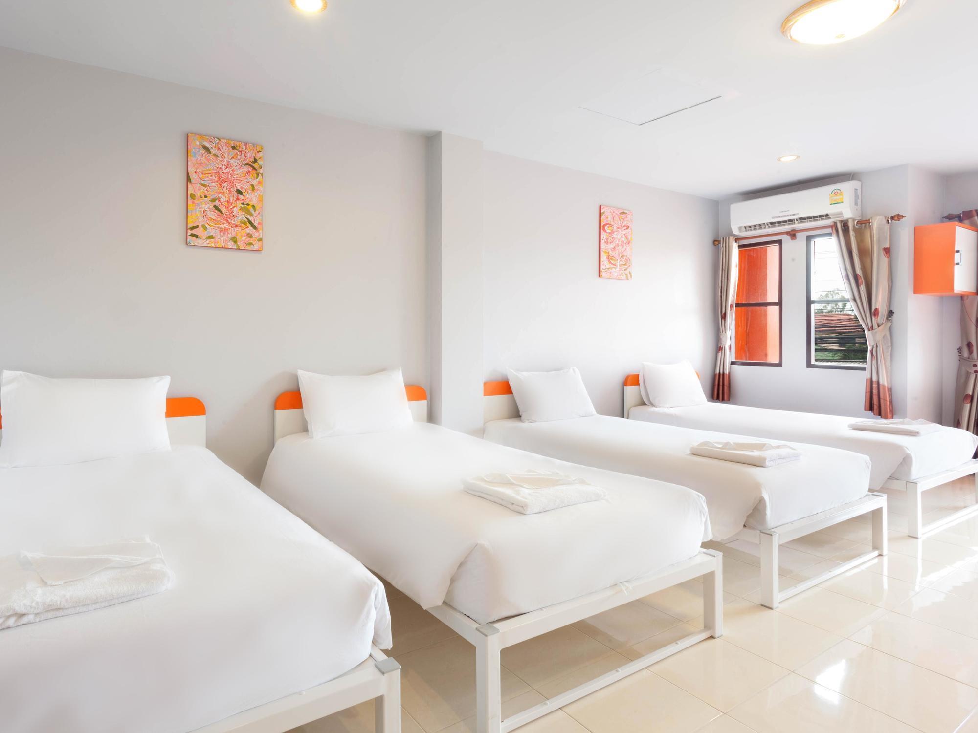 Luna Guesthouse And Travel Rawai Bagian luar foto