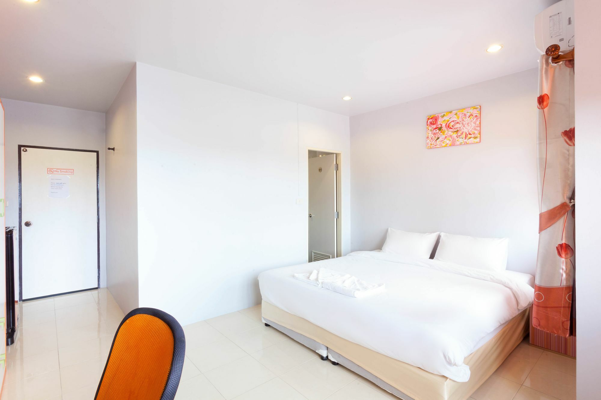 Luna Guesthouse And Travel Rawai Bagian luar foto