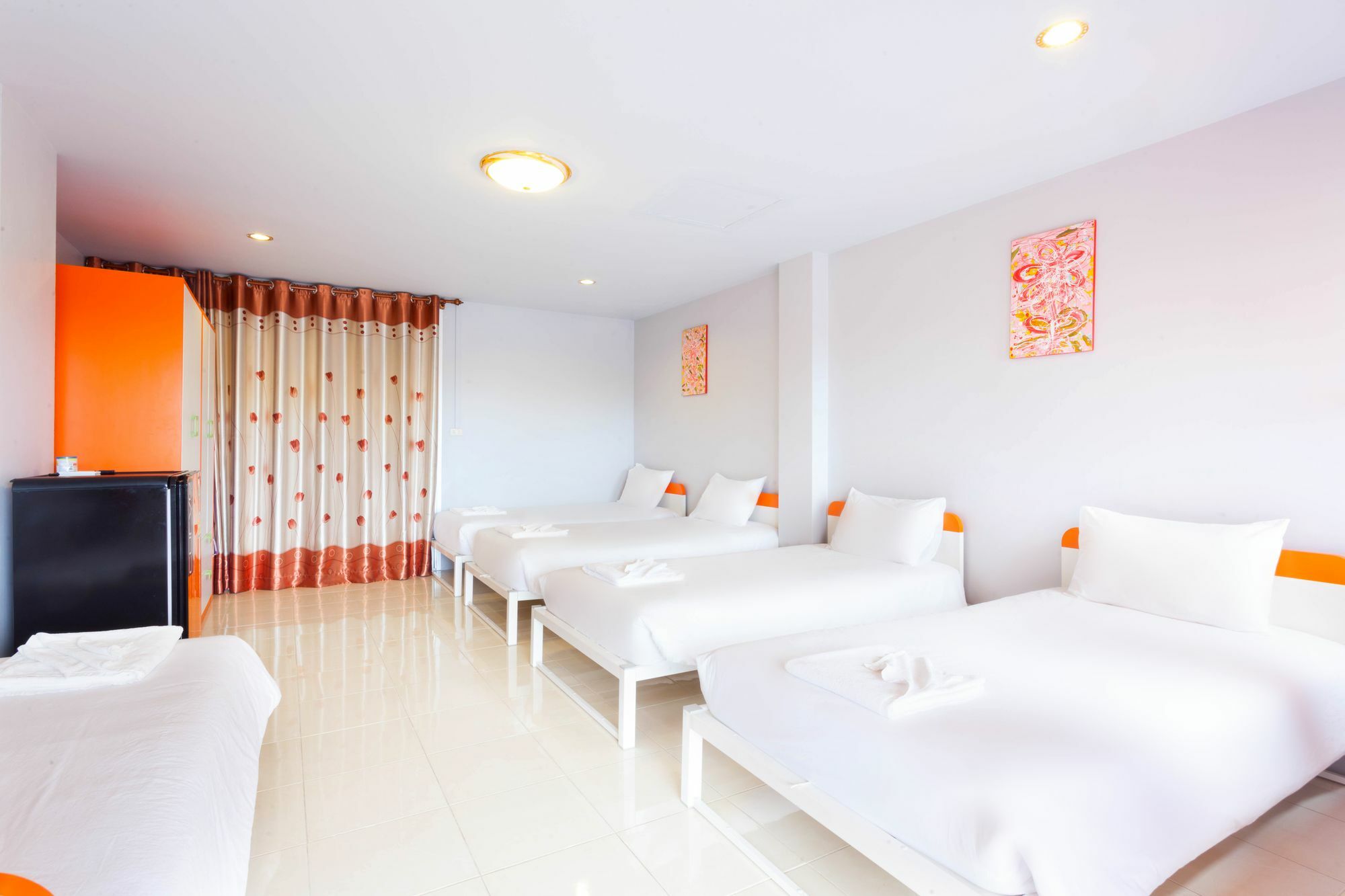 Luna Guesthouse And Travel Rawai Bagian luar foto