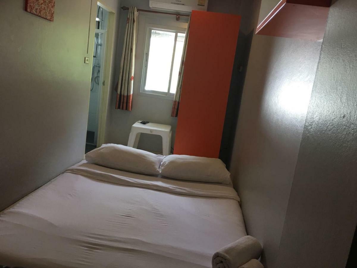 Luna Guesthouse And Travel Rawai Bagian luar foto